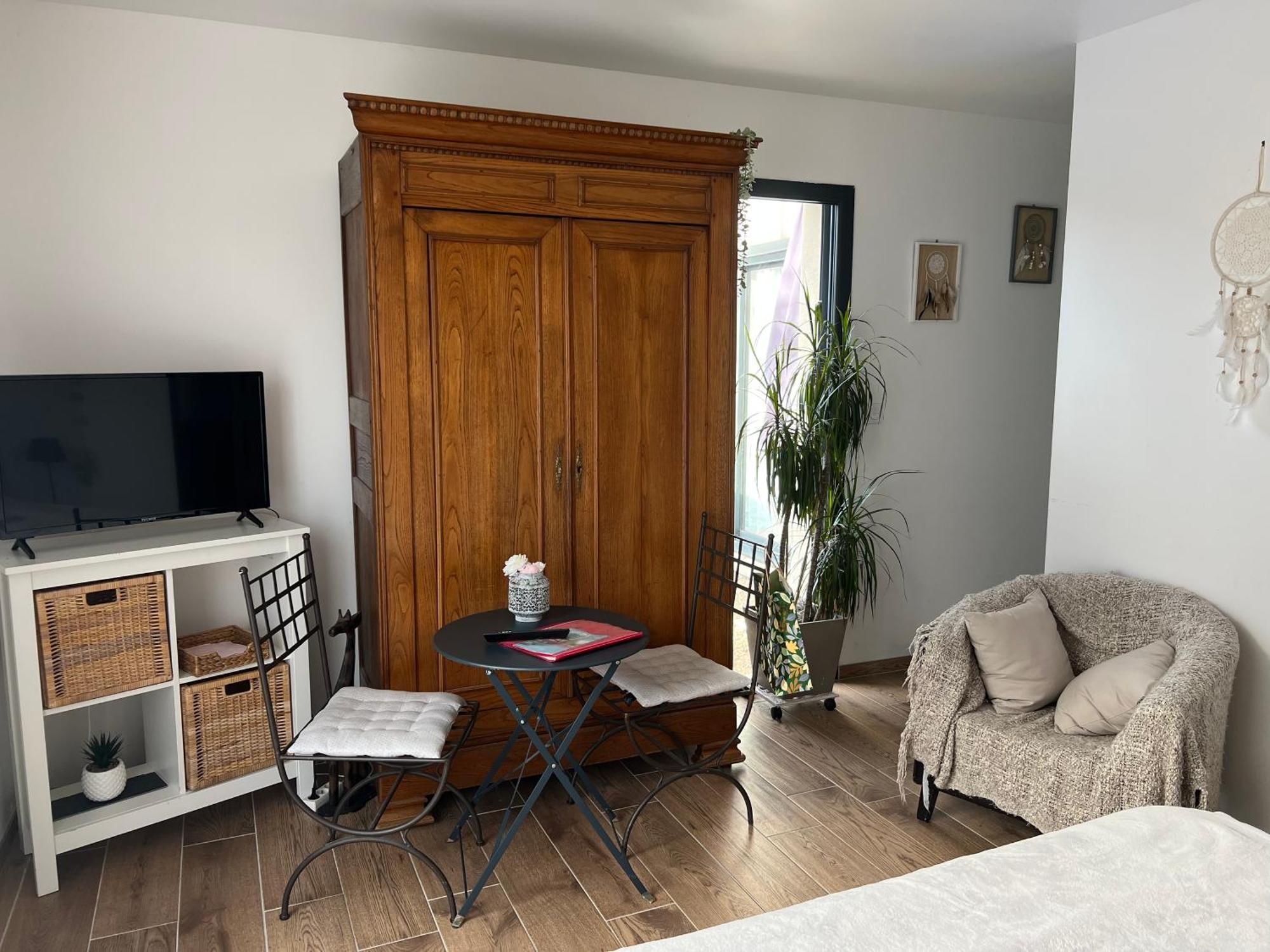 בלואה Quiniere - Entre Lac Et Foret - Hebergement Independant Avec Espace Kitchenette מראה חיצוני תמונה